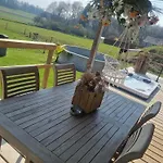 Tiny Housse Serenity Avec Jacuzzi Et Piscine Alojamento de Turismo Selvagem *