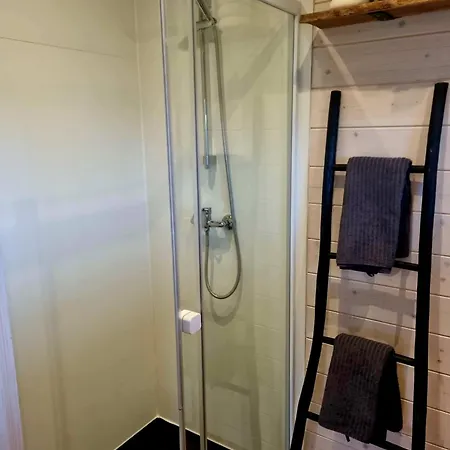Lodge Tiny Housse Serenity Avec Jacuzzi Et Piscine