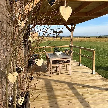Tiny Housse Serenity Avec Jacuzzi Et Piscine Lodge Tinlot