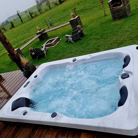Tiny Housse Serenity Avec Jacuzzi Et Piscine Tinlot