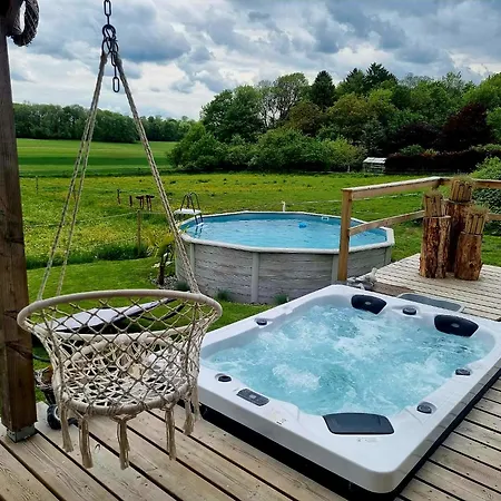Tiny Housse Serenity Avec Jacuzzi Et Piscine Tinlot
