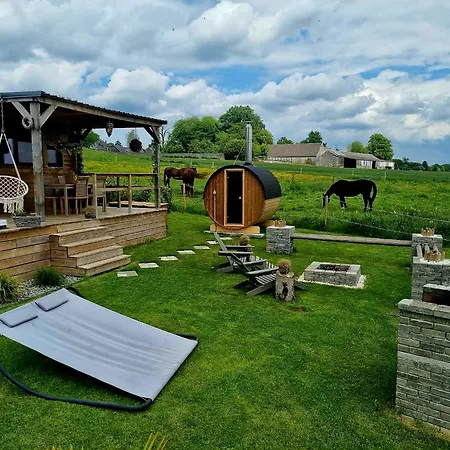 Lodge Tiny Housse Serenity Avec Jacuzzi Et Piscine Tinlot