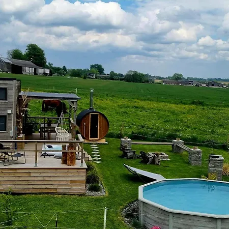 Tiny Housse Serenity Avec Jacuzzi Et Piscine Lodge Tinlot