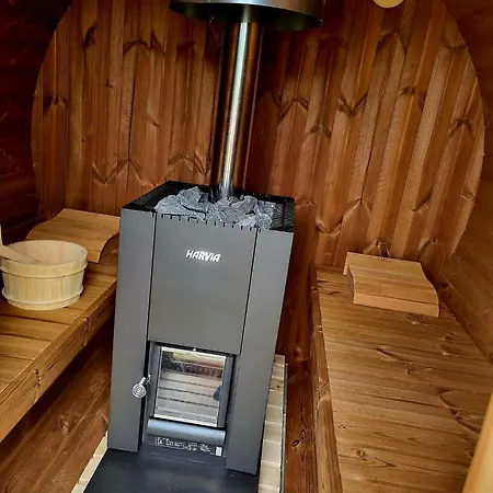 Tiny Housse Serenity Avec Jacuzzi Et Piscine