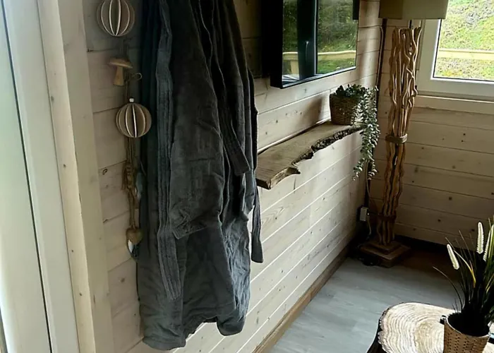 Tiny Housse Serenity Avec Jacuzzi Et Piscine Domek letniskowy