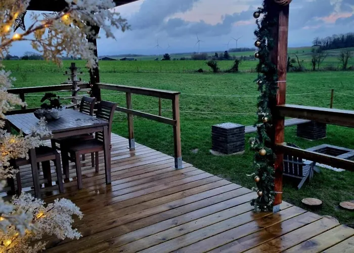 Lodge Tiny Housse Serenity Avec Jacuzzi Et Piscine Tinlot