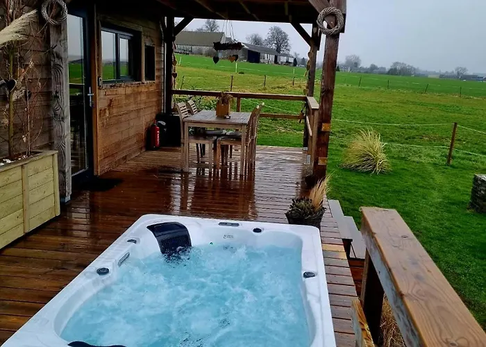 Tiny Housse Serenity Avec Jacuzzi Et Piscine Domek letniskowy